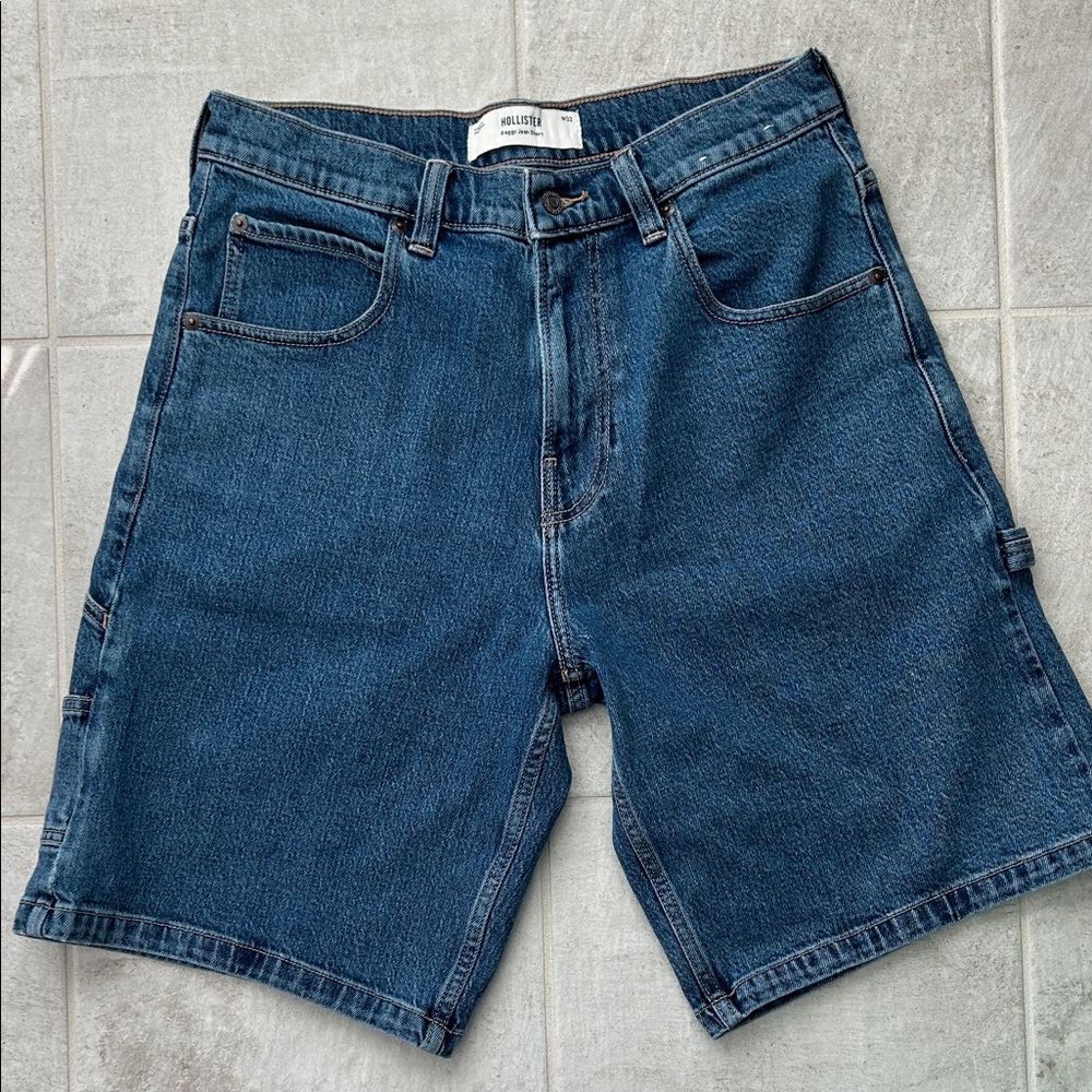 NWOT Hollister baggy jean short jorts